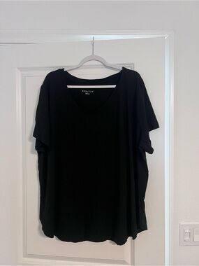 Ava & Viv Plus Size Basic Black Short Sleeve T-Shirt